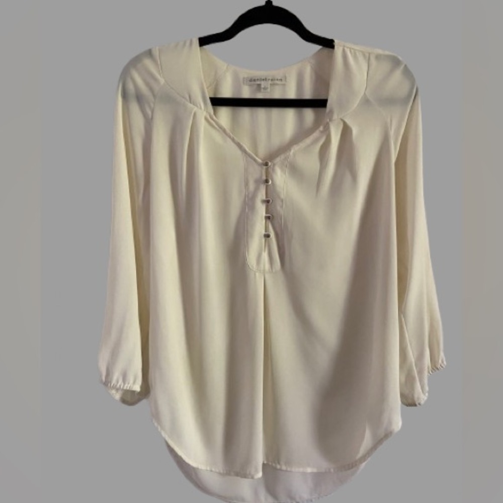 DANIEL RAINN Ivory Button-Front Blouse